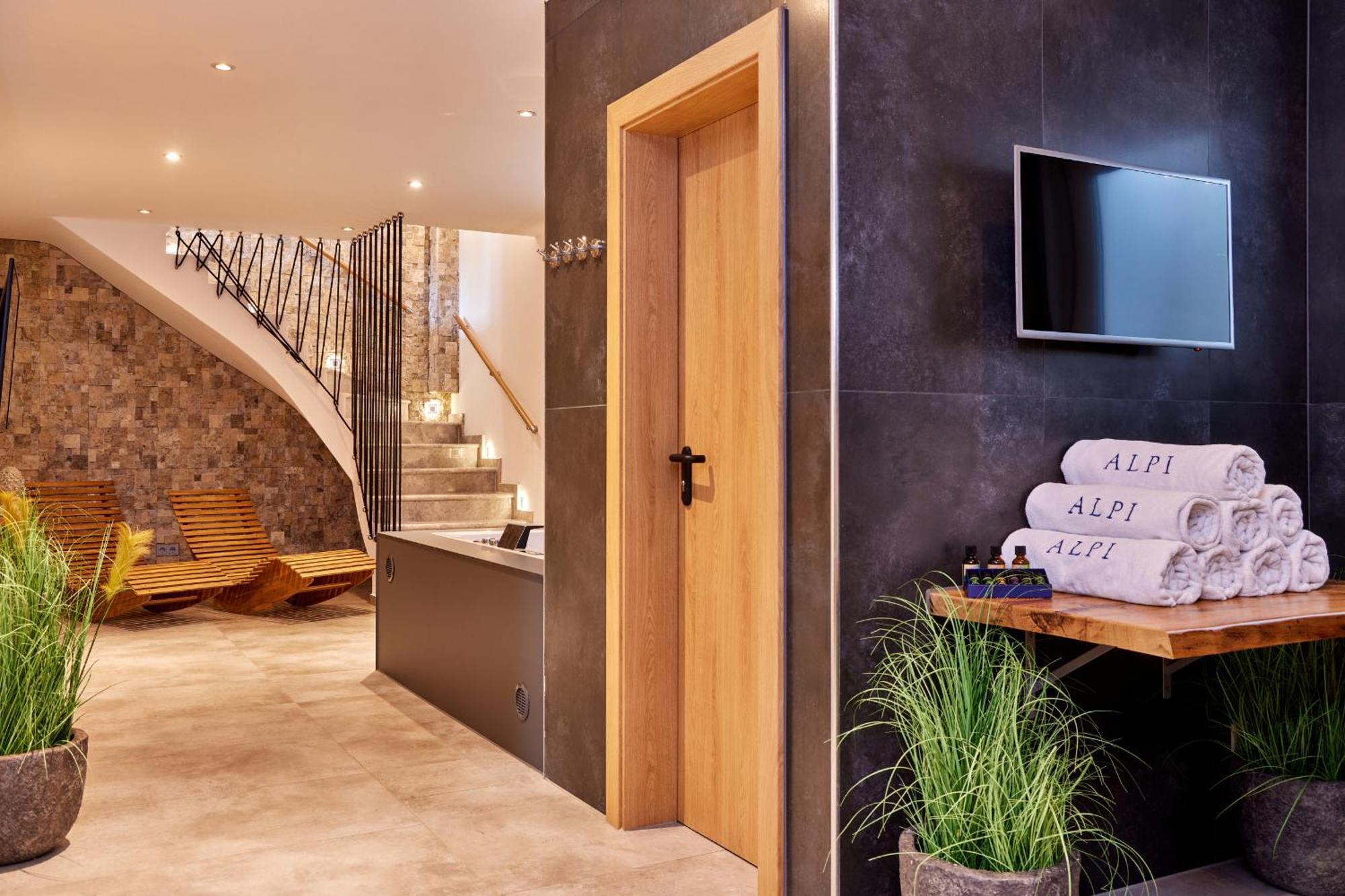 Private Spa & Garden Alpi Garmisch-Partenkirchen Luaran gambar